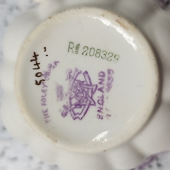 ANTIQUE WILEMAN FOLEY EMPIRE SHAPE LILAC IVY TEA CUP & SAUCER england - Picture 6 of 8